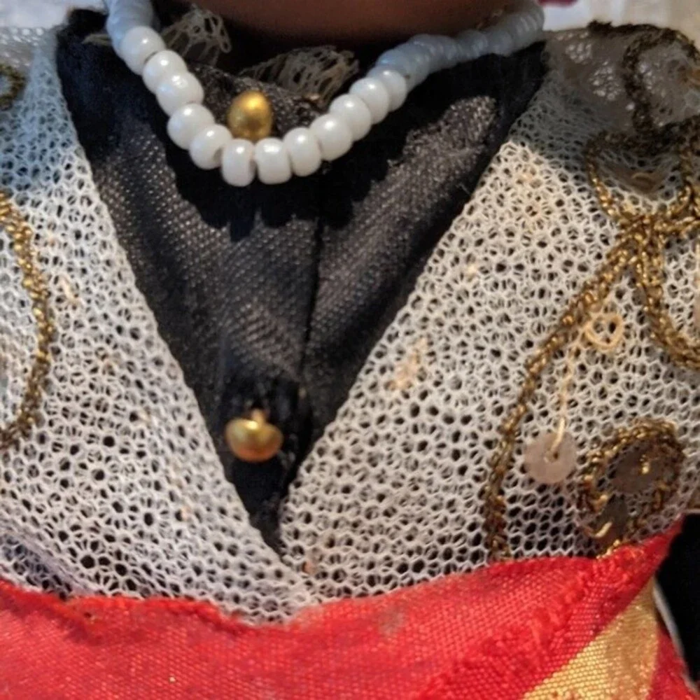 Vintage Linda Pirula with regional Valencian costume
